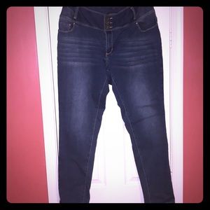 Medium wash high waisted skinny jeans Ashley Stew